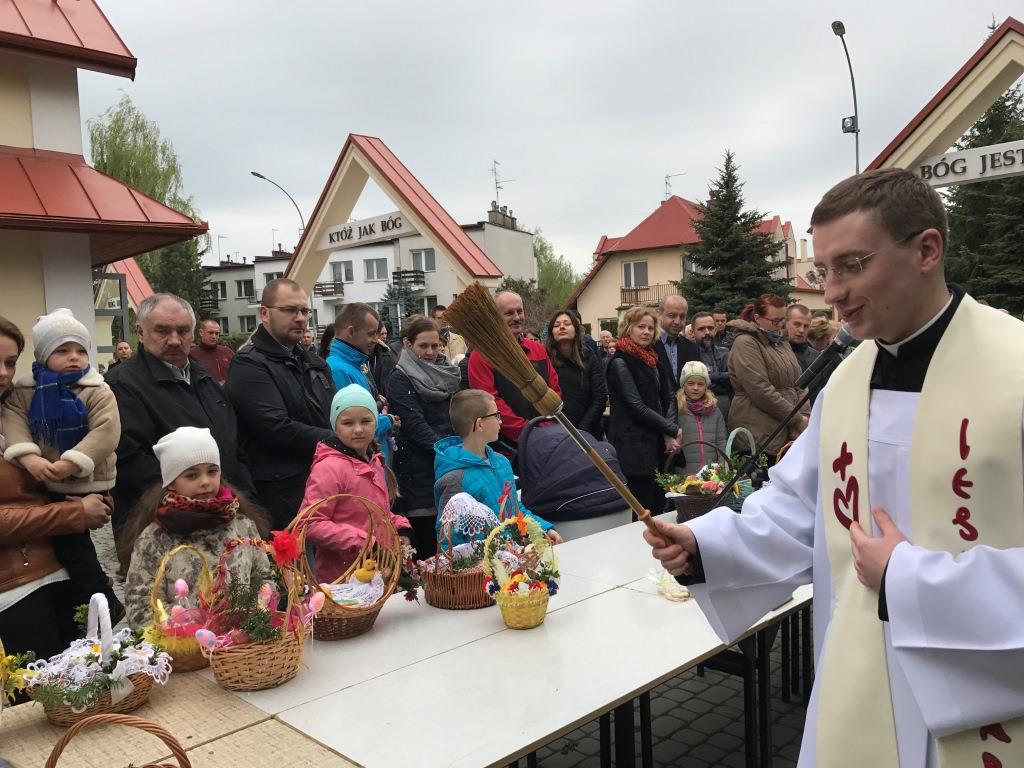ŚWIĘCENIE POKARM&Oacute;W 2017