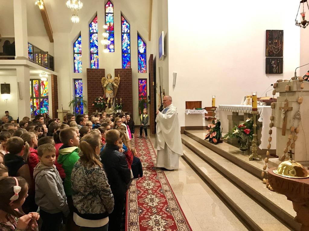 I KOMUNIA 2018 RÓŻAŃCE